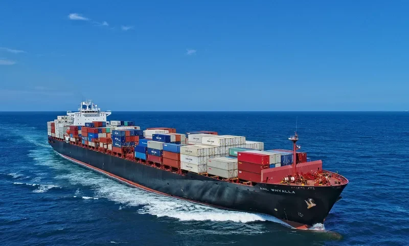 FAN YA TIAN JIN Container Ship IMO 9295359 photo 2