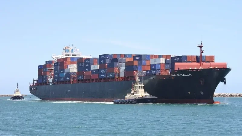 FAN YA TIAN JIN Container Ship IMO 9295359 photo 4