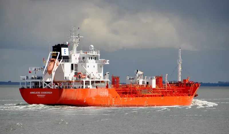 ANNELIESE ESSBERGER Tanker IMO 9295426 photo 7