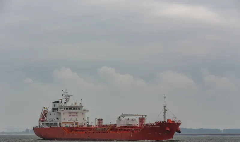 ANNELIESE ESSBERGER Tanker IMO 9295426 photo 10
