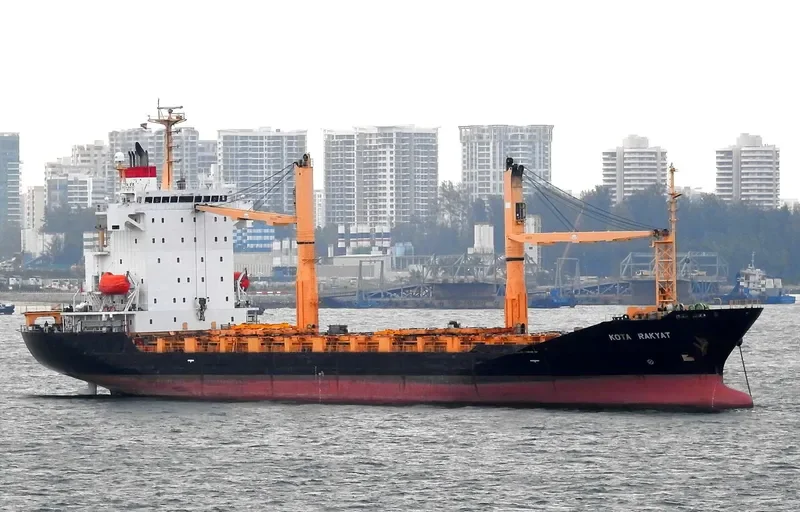KOTA RAKYAT Container Ship IMO 9296341 photo 2