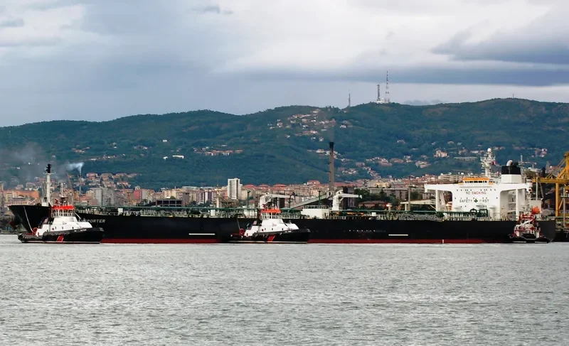 ICE TRANSPORTER Tanker IMO 9296406 photo 9