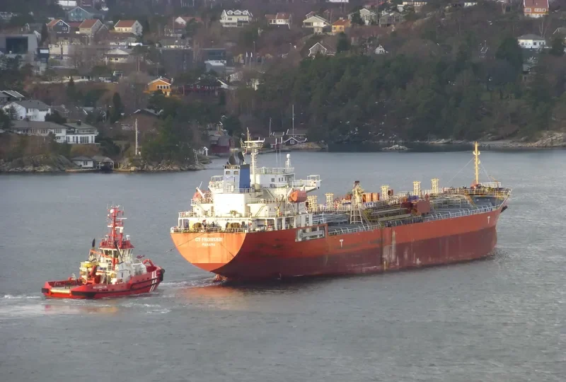 CT FRONTIER Tanker IMO 9296884 photo 4