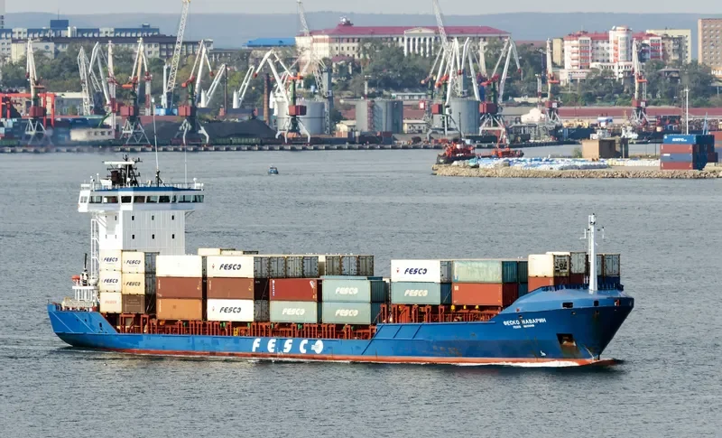 FESCO NAVARIN Container Ship IMO 9296999 photo 8
