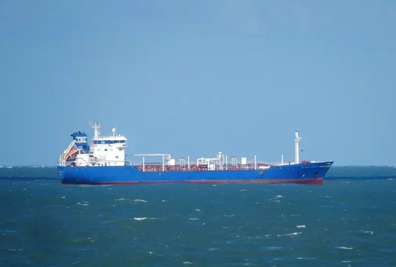 STELLA MARIS Tanker IMO 9297101 photo 7