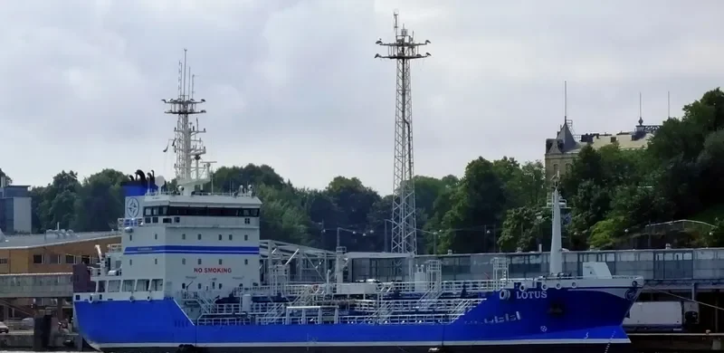 LOTUS Tanker IMO 9297137 photo 10