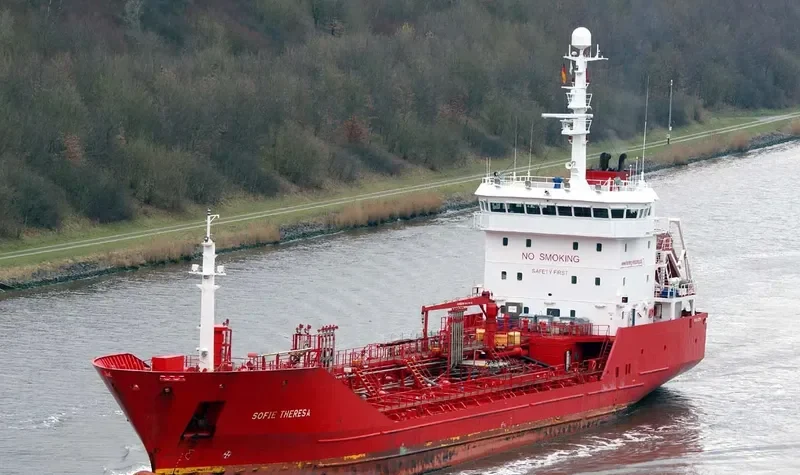SOFIE THERESA Tanker IMO 9297151 photo 4