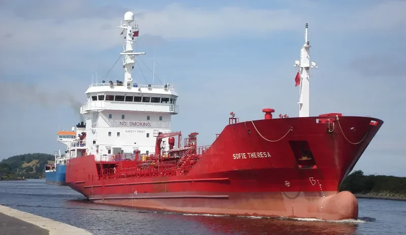 SOFIE THERESA Tanker IMO 9297151 photo 8