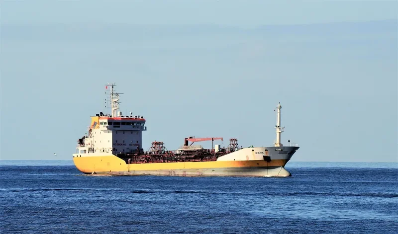 NIVARIA Tanker IMO 9297163 photo 3