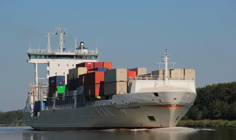 BIANCA RAMBOW Container Ship IMO 9297591 photo 5