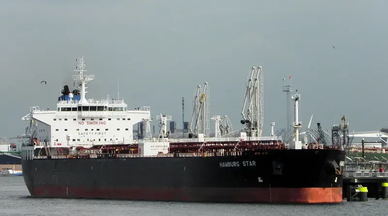 HAMBURG STAR Tanker IMO 9298325 photo 9