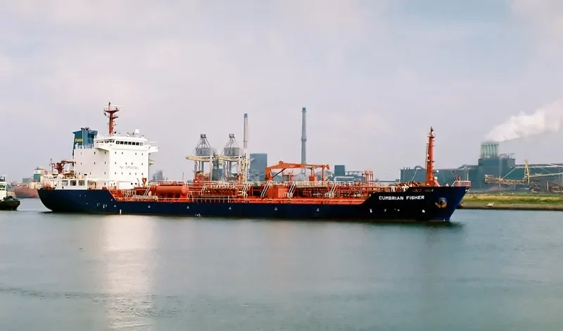 CUMBRIAN FISHER Tanker IMO 9298404 photo 2