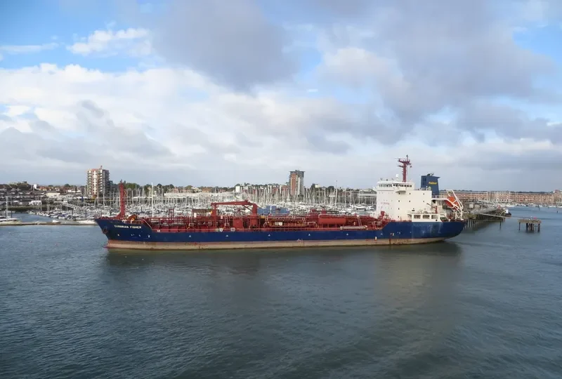CUMBRIAN FISHER Tanker IMO 9298404 photo 4