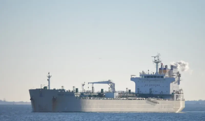 GREAT EASTERN Tanker IMO 9298739 photo 8
