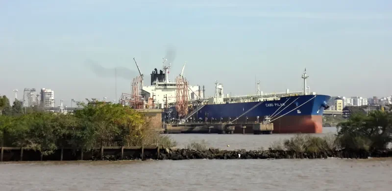 CABO PILAR Tanker IMO 9298777 photo 9