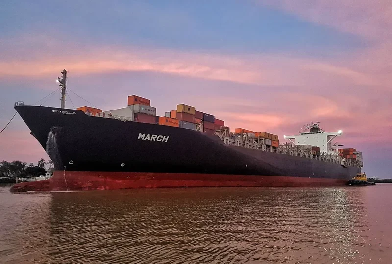 MY NY Container Ship IMO 9298997 photo 7