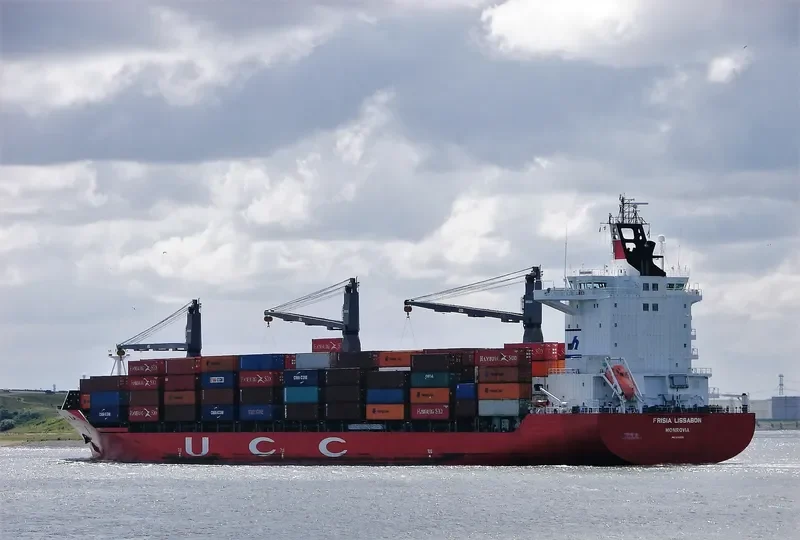 HSL PORTO Container Ship IMO 9299020