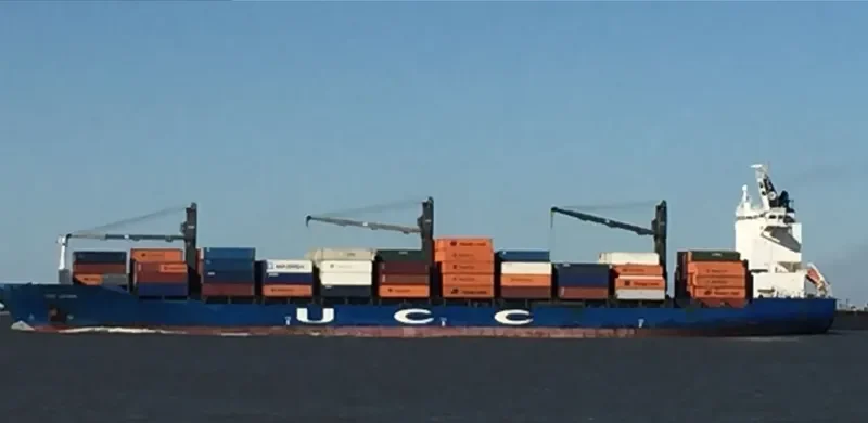 HSL PORTO Container Ship IMO 9299020 photo 2