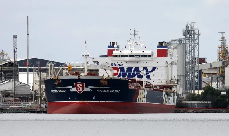 STENA PARIS Tanker IMO 9299123 photo 6