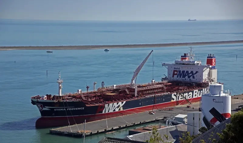 STENA PROVENCE Tanker IMO 9299135 photo 3