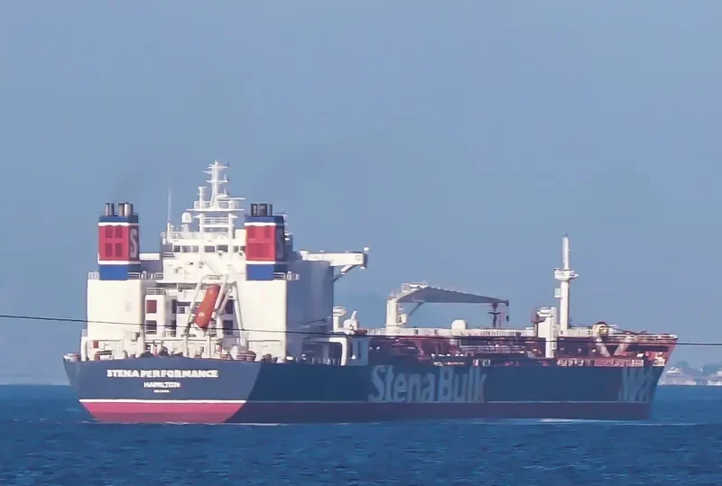 STENA PERFORMANCE Tanker IMO 9299159 photo 2