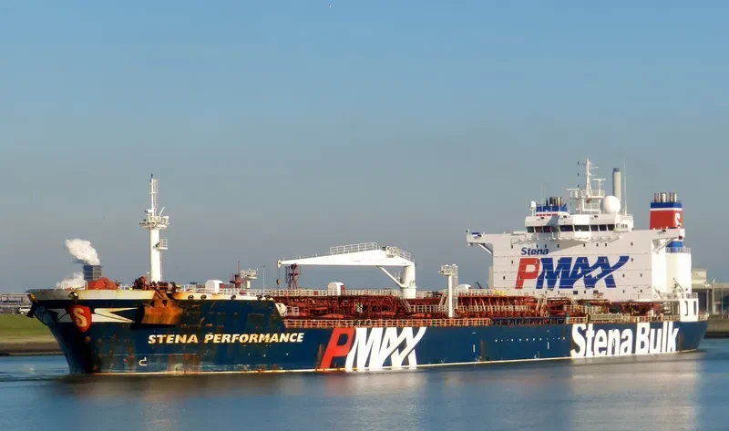 STENA PERFORMANCE Tanker IMO 9299159 photo 9
