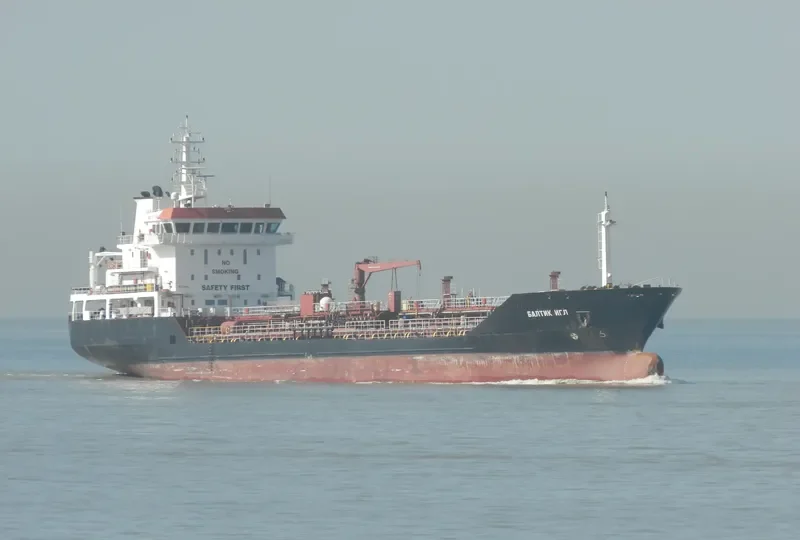 VELES Tanker IMO 9299173 photo 4