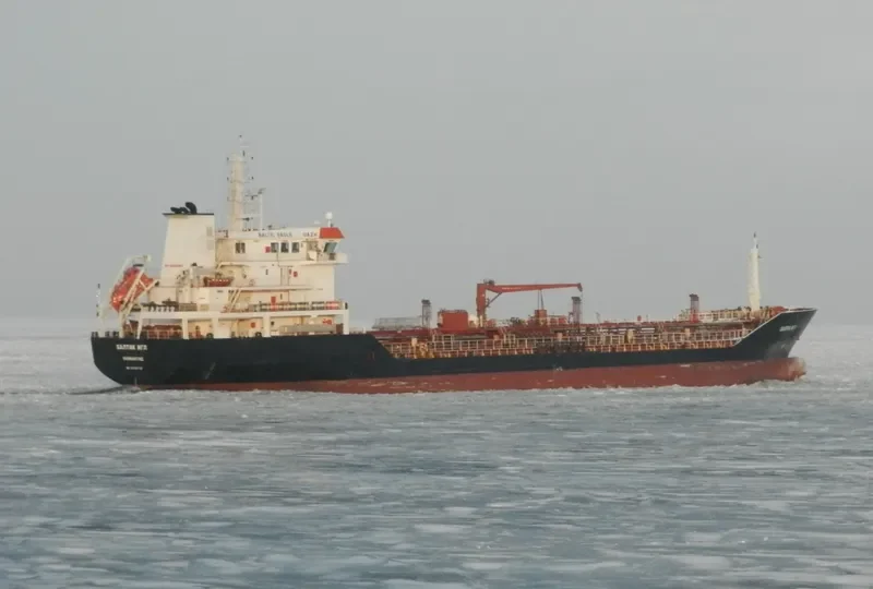 VELES Tanker IMO 9299173 photo 7