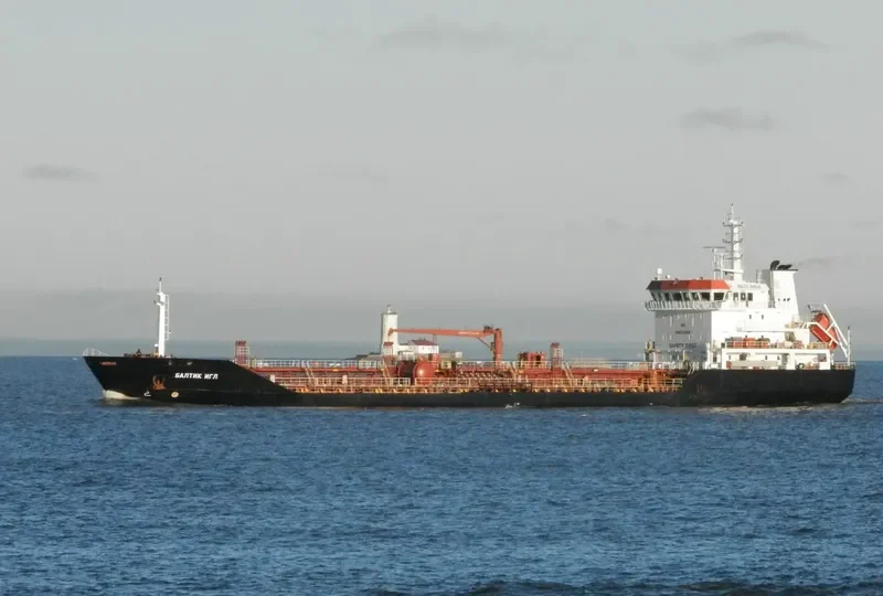 VELES Tanker IMO 9299173 photo 9