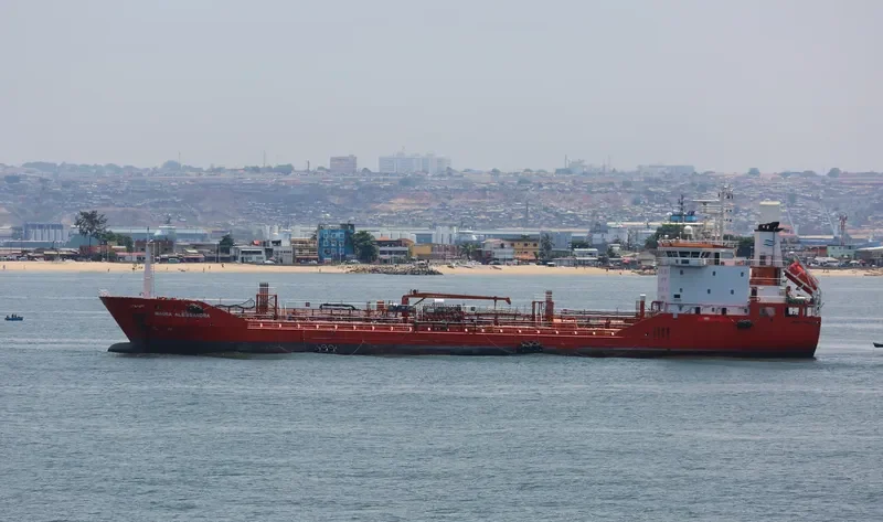 MAURA ALESSANDRA Tanker IMO 9299202 photo 3