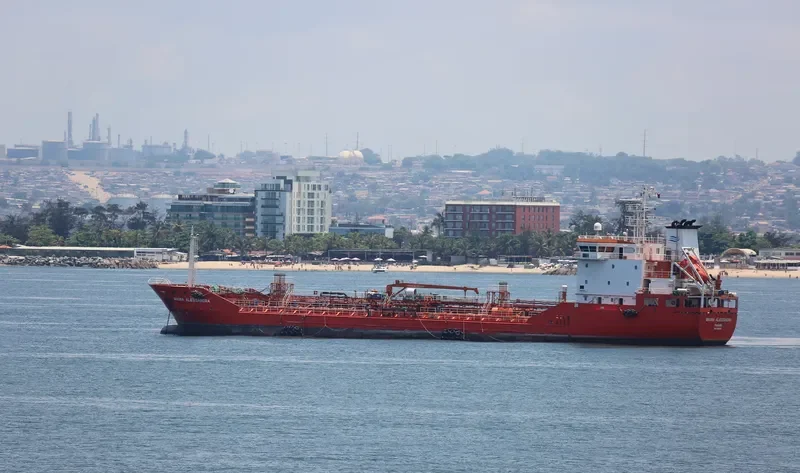 MAURA ALESSANDRA Tanker IMO 9299202 photo 4