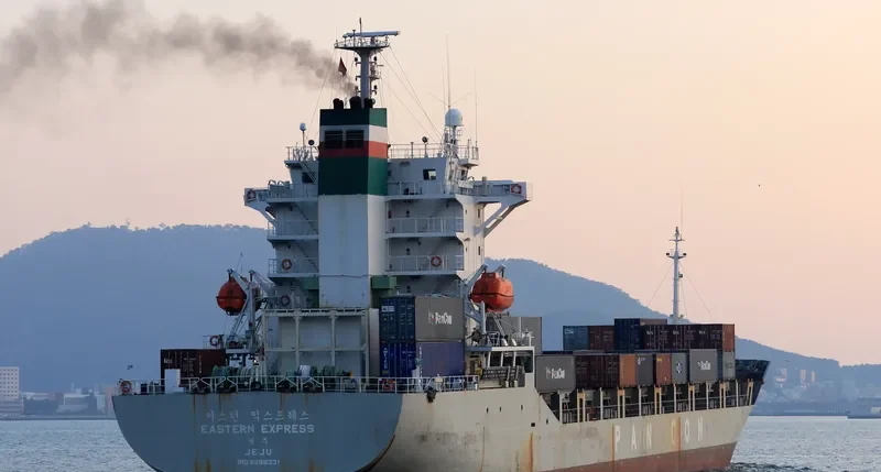 PREMIER Container Ship IMO 9299331 photo 3