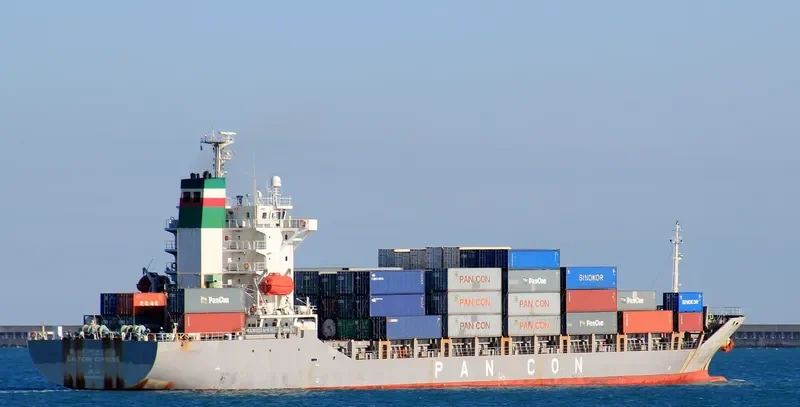 PREMIER Container Ship IMO 9299331 photo 6