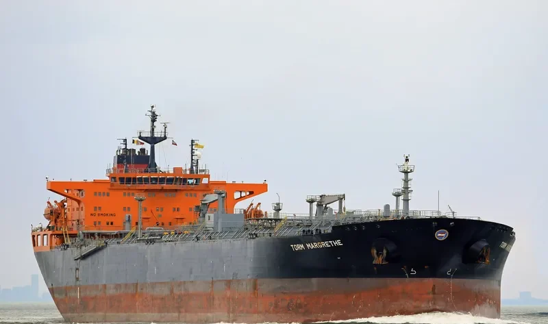 FSL PIRAEUS Tanker IMO 9299343