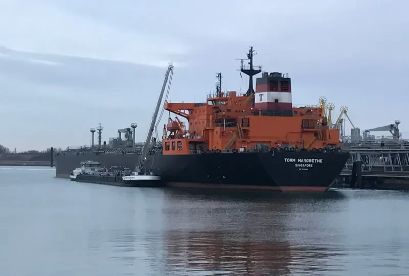 FSL PIRAEUS Tanker IMO 9299343 photo 6