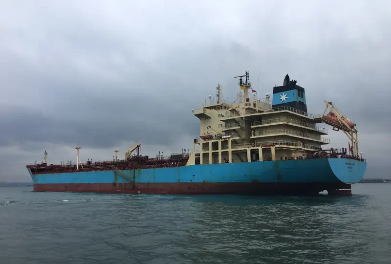MAERSK BERING Tanker IMO 9299422 photo 2