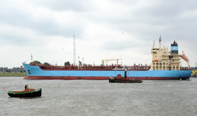 MAERSK BELFAST Tanker IMO 9299446 photo 2