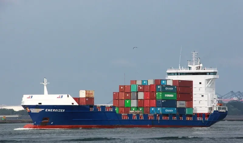 ENERGIZER Container Ship IMO 9299501 photo 4