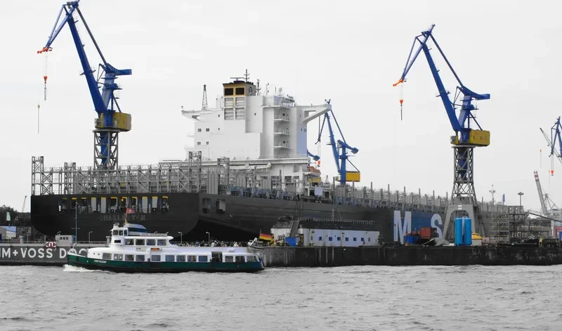 MSC CHARLESTON Container Ship IMO 9299537 photo 2