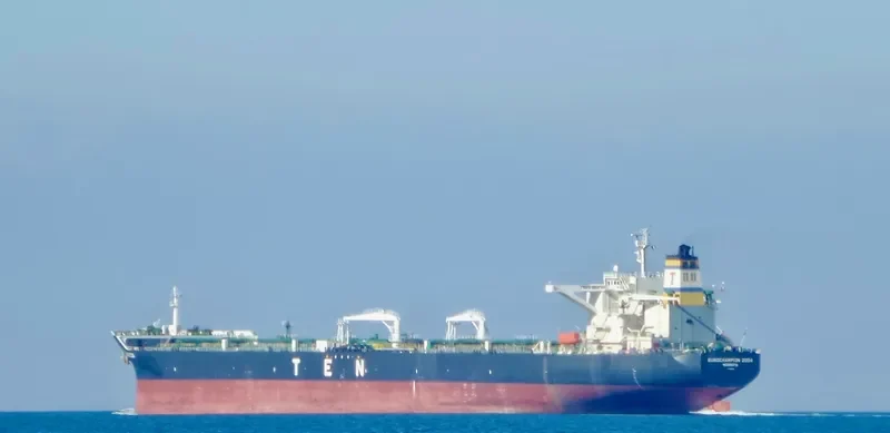 EUROCHAMPION 2004 Tanker IMO 9299666 photo 2