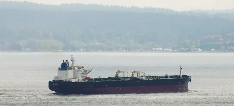OBERON Tanker IMO 9299721 photo 7