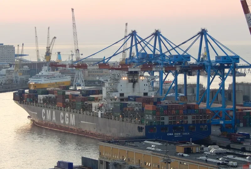 CMA CGM TOSCA Container Ship IMO 9299783 photo 5