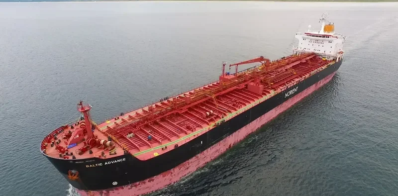 BALTIC ADVANCE Tanker IMO 9299862 photo 3