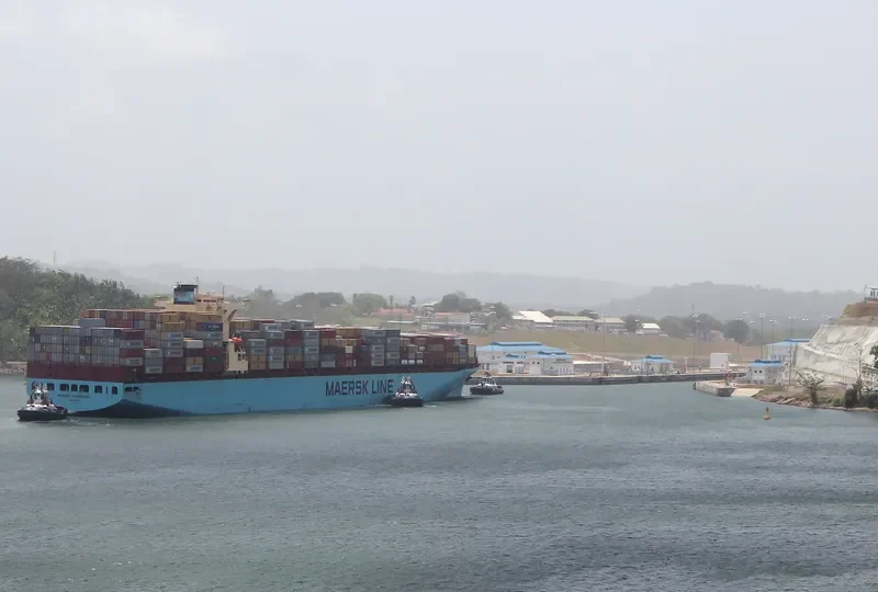 MAERSK SHEERNESS Container Ship IMO 9299939