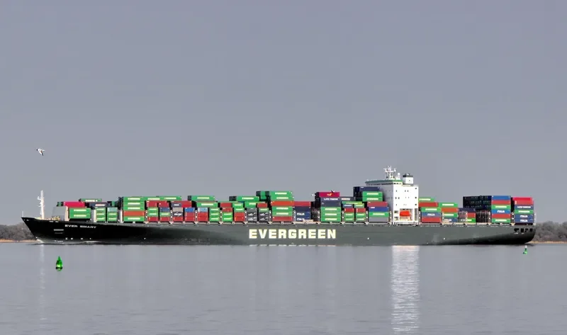 EVER SMART Container Ship IMO 9300403 photo 7