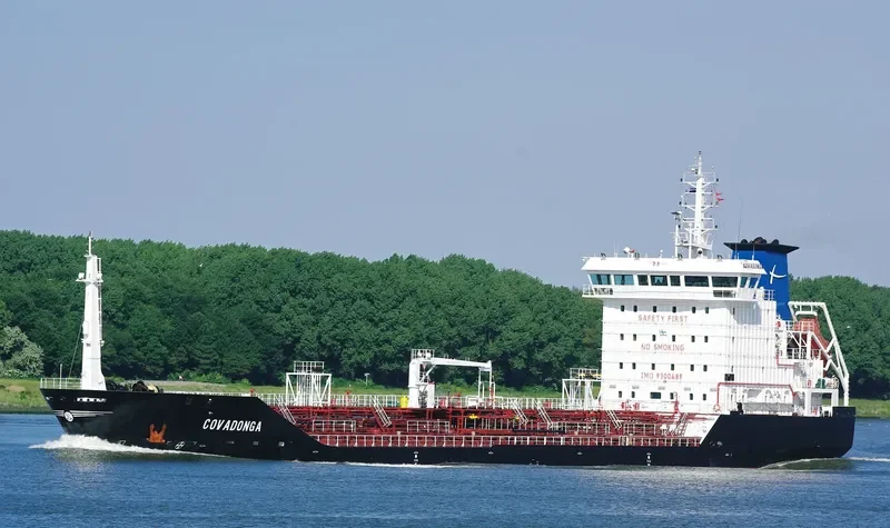 COVADONGA Tanker IMO 9300489 photo 8