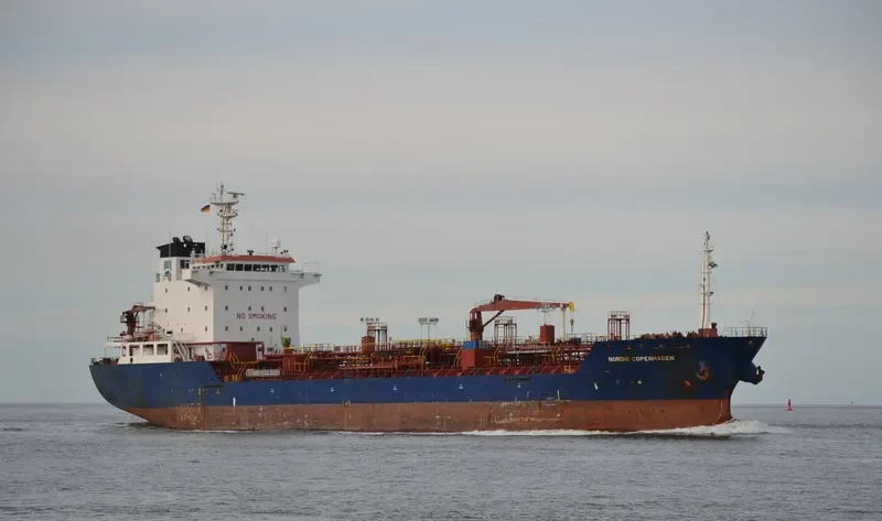 HAN GLORIA Tanker IMO 9300776 photo 4
