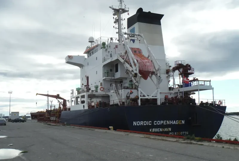 HAN GLORIA Tanker IMO 9300776 photo 8