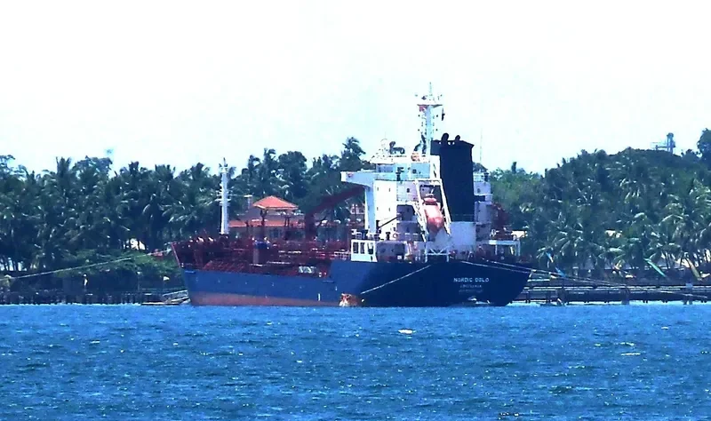 CHANG YOUNG Tanker IMO 9300788