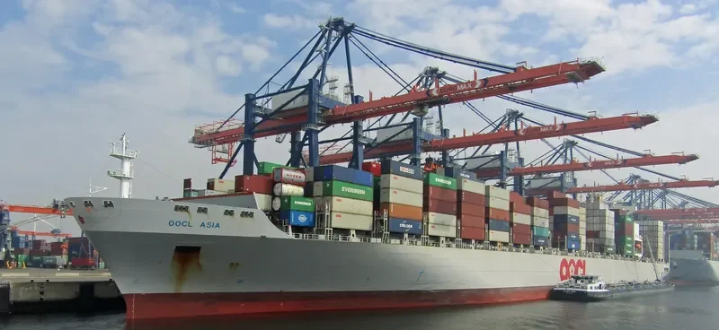 OOCL ASIA Container Ship IMO 9300790 photo 3